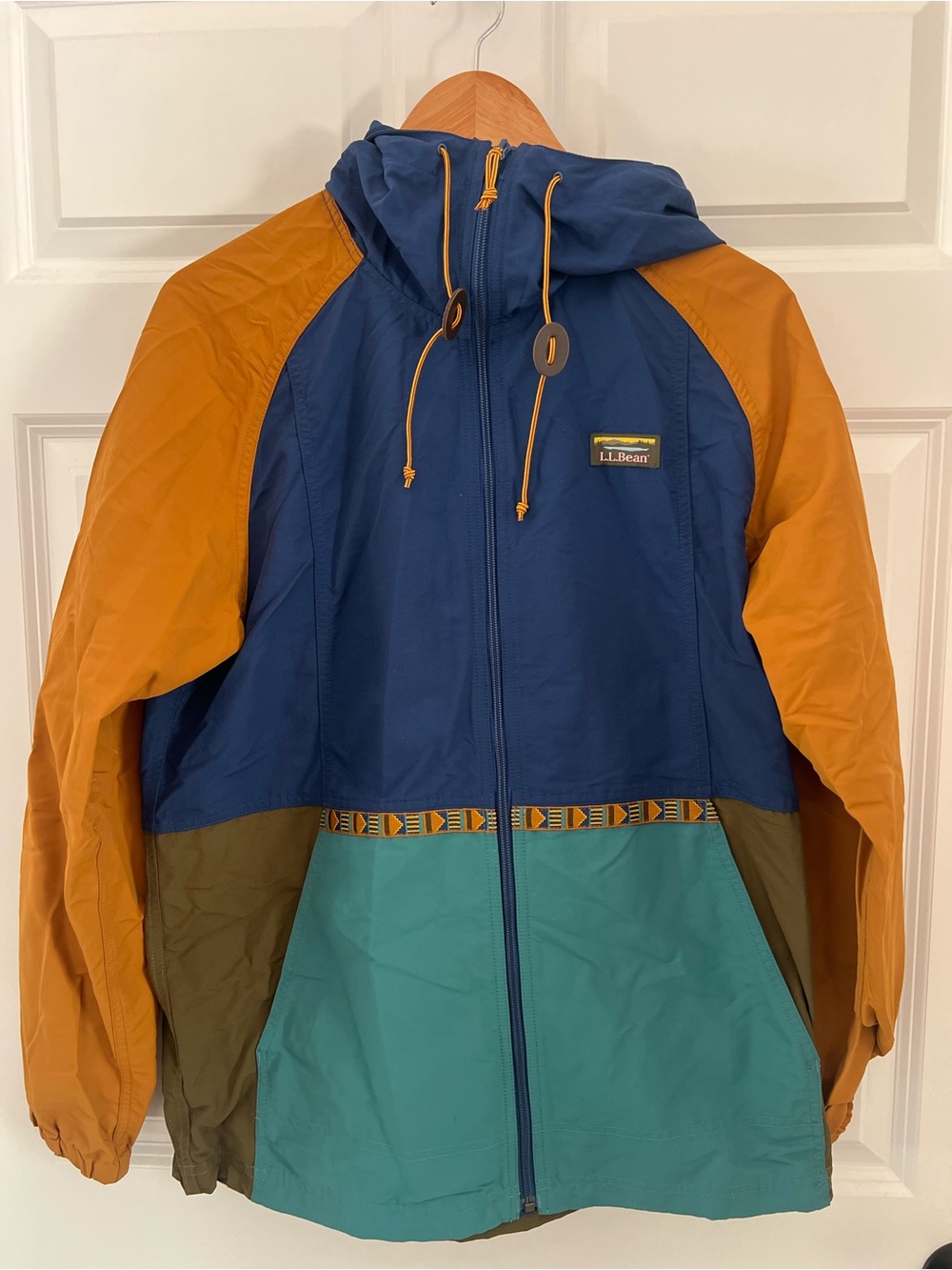 LL Bean Mountain Classic Jacket Men M Colorblock Aztec Rain Windbreaker 509964